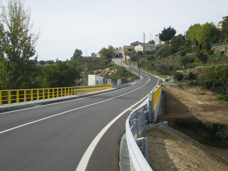 Ponte de Aveloso - Mêda