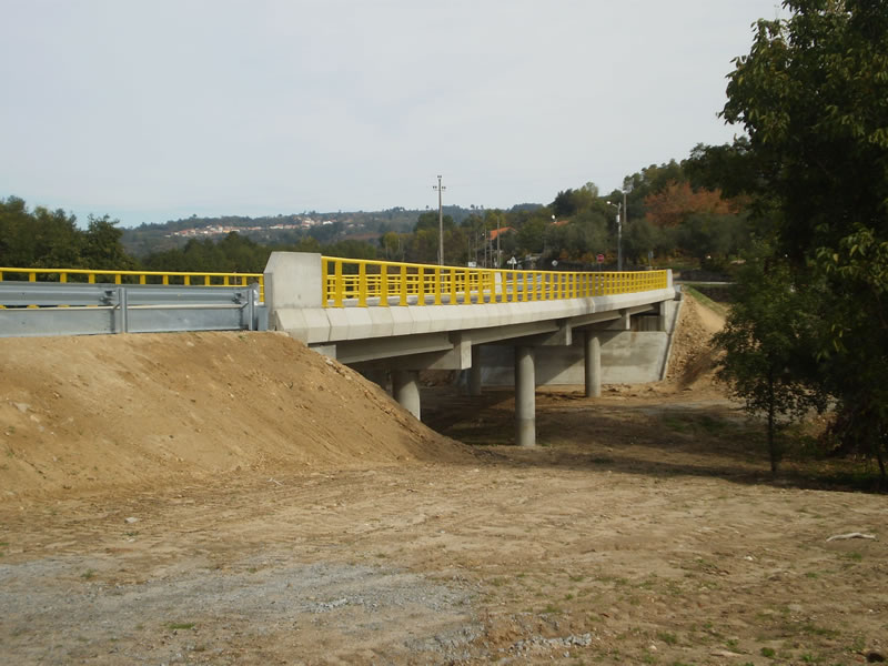 Ponte de Aveloso - Mêda